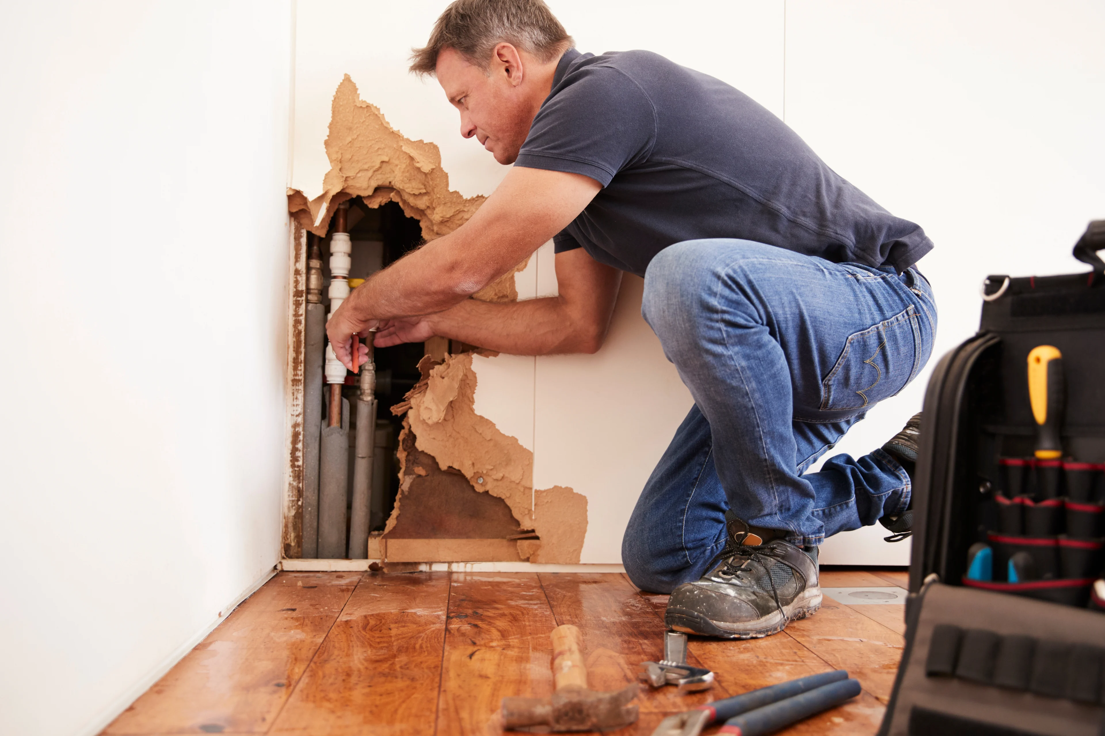 Handyman Near Me? Affordable Maintenance & Repair Professionals You Can Trust